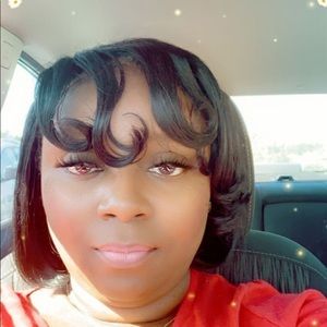 Meet your Posher, Dana